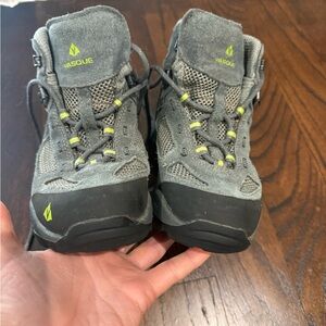 Vasque Kids Gray hiking boots size 2